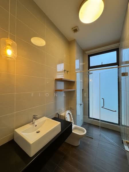 Bungalow for Sale in Telok Panglima Garang (Selangor) - Fiona Lee - Bathroom - PropertyGuru.com.my