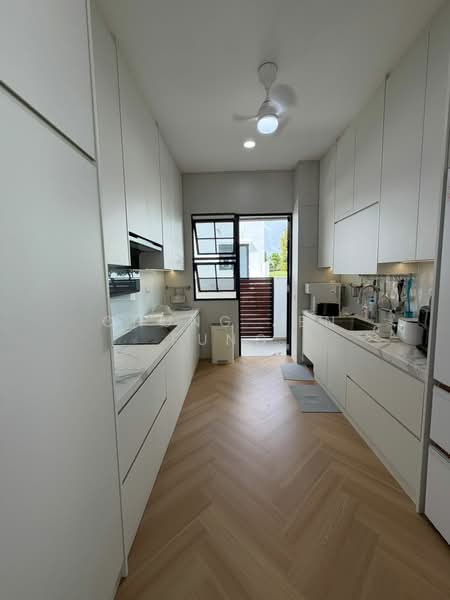 RESIDENSI BOTANI 2 untuk Untuk Disewa - RM 5,800 /bulan, Mac 2026 - Kitchen - PropertyGuru.com.my