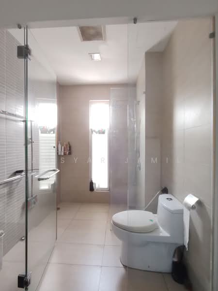 Cluster House for Sale in Setia Alam (Selangor) - Amsyar Jamil - Bathroom - PropertyGuru.com.my