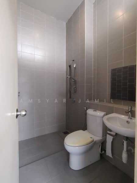 Cluster House for Sale in Setia Alam (Selangor) - Amsyar Jamil - Bathroom - PropertyGuru.com.my