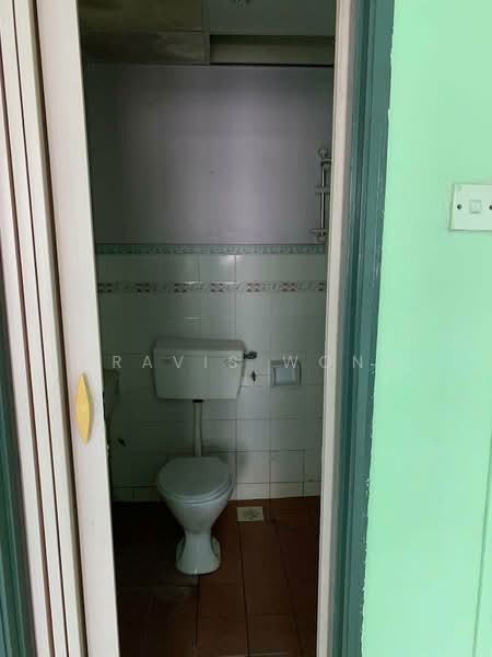 Apartment for Rent at Prima Saujana - Travis Wong - Bathroom - PropertyGuru.com.my