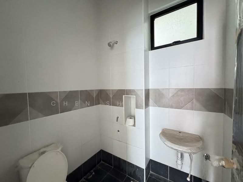 2-storey Terraced House for Sale in Johor Bahru (Johor) - Chen Shieh Yu - Bathroom - PropertyGuru.com.my
