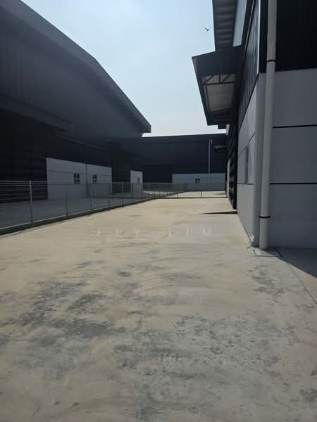 jenjarom telok panglima garang klang telok gong west port north port air hitam kapar meru untuk Untuk Disewa - RM 16,999 /bulan, Mac 2026 - Exterior - PropertyGuru.com.my