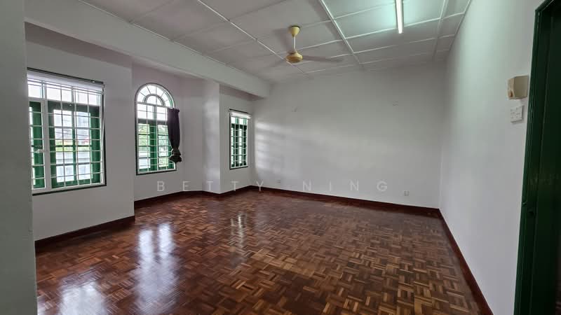 2-storey Terraced House for Rent in Puchong (Selangor) - Betty Ning - master bedroom - PropertyGuru.com.my