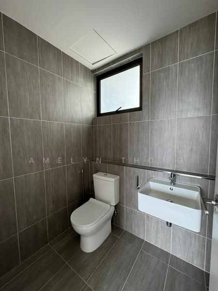 Service Residence for Sale at The Pulse Residence - Amelyn Thong - Bathroom - PropertyGuru.com.my