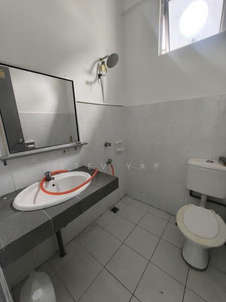 Apartment for Sale at Delta Heights - Stev Yap - Bathroom - PropertyGuru.com.my