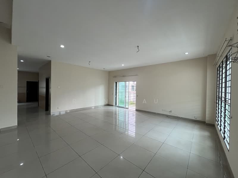 Semi-Detached House for Rent in Taman Sri Andalas (Klang) - Rain Liau - Living Room - PropertyGuru.com.my