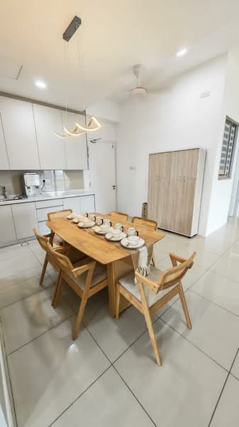 Waltz Residences untuk Untuk Disewa - RM 3,499 /bulan, Mac 2026 - Dining Room - PropertyGuru.com.my
