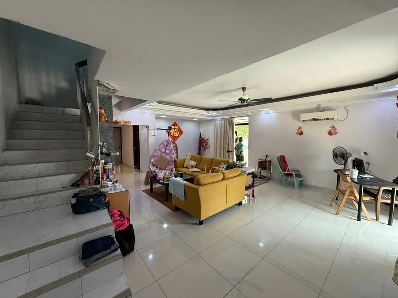 2-storey Terraced House for Sale in Taman Desa Cemerlang (Ulu Tiram) - Chew Jia Jia - Living Room - PropertyGuru.com.my