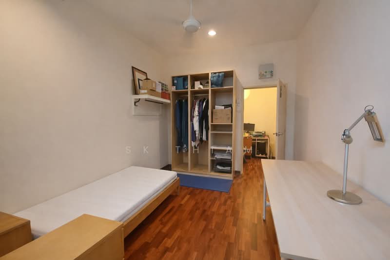 Semi-Detached House for Sale in Kemuning Utama Palma (Shah Alam) - SK Thiam - Bedroom - PropertyGuru.com.my