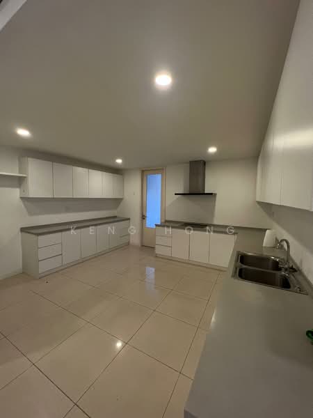 Azelia Residence untuk Untuk Disewa - RM 4,300 /bulan, Mac 2026 - Kitchen - PropertyGuru.com.my