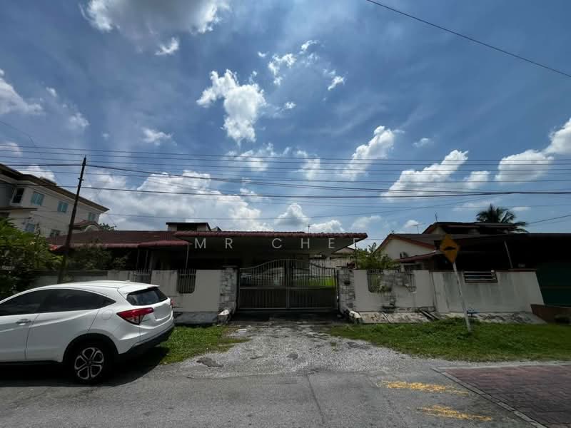 Semi-Detached House for Sale in Taman Merdeka (Ipoh) - Mr Chee - Exterior - PropertyGuru.com.my