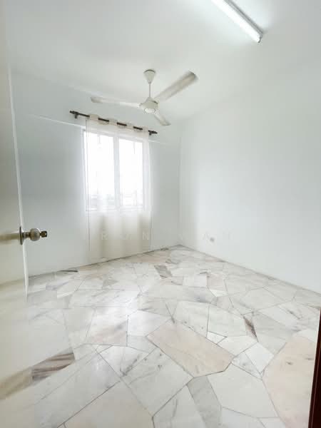 Pangsapuri Seri Pinang untuk Untuk Disewa - RM 1,399 /bulan, Mac 2026 - Interior - PropertyGuru.com.my