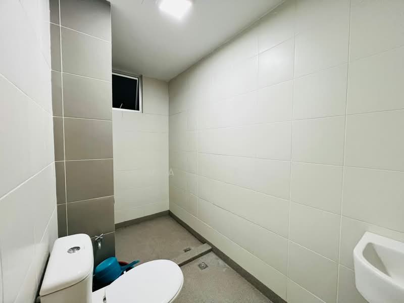 Elit Heights @ Bayan City untuk Untuk Disewa - RM 2,000 /bulan, Mac 2026 - Bathroom - PropertyGuru.com.my