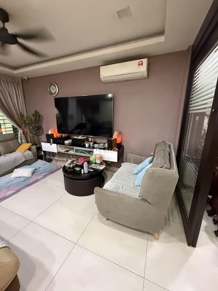 2-storey Terraced House for Sale in Taman Sri Segambut (Segambut) - Lucas Lim - Living Room - PropertyGuru.com.my