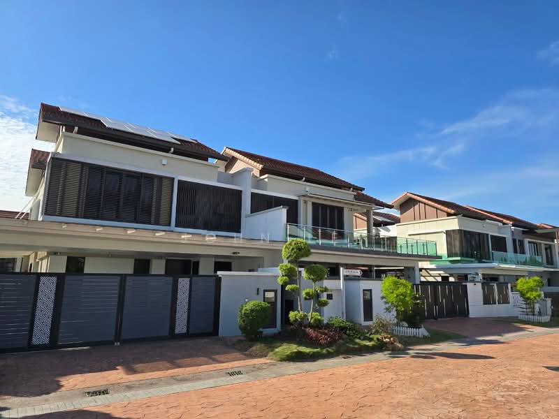 Rumah Berkembar untuk Dijual di Bandar Kinrara Seksyen 8 (Bandar Kinrara) - John Lee - Exterior - PropertyGuru.com.my