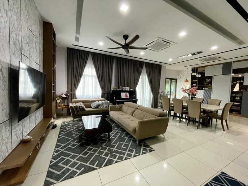 Rumah Berkembar untuk Dijual di Bandar Kinrara Seksyen 8 (Bandar Kinrara) - John Lee - Living Room - PropertyGuru.com.my