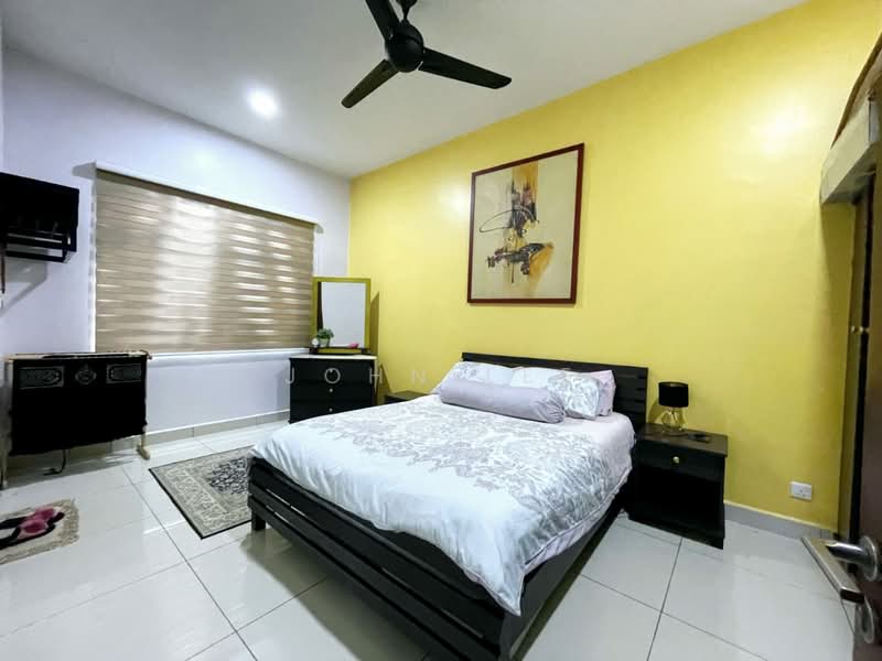 Rumah Berkembar untuk Dijual di Bandar Kinrara Seksyen 8 (Bandar Kinrara) - John Lee - Bedroom - PropertyGuru.com.my