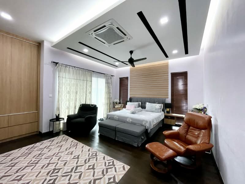 Rumah Berkembar untuk Dijual di Bandar Kinrara Seksyen 8 (Bandar Kinrara) - John Lee - Master Bedroom - PropertyGuru.com.my