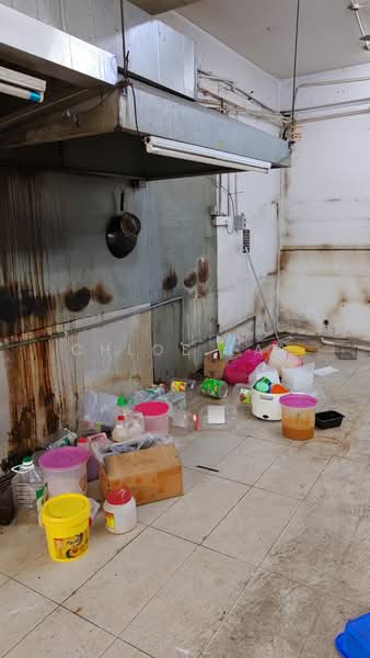 Taman Pelangi untuk Untuk Disewa - RM 8,000 /bulan, Mac 2026 - Kitchen - PropertyGuru.com.my