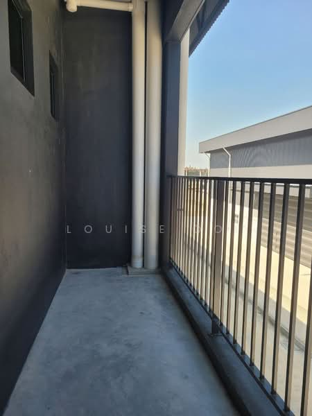 Factory for Rent in Kapar (Selangor) - Louise Ooi - Balcony - PropertyGuru.com.my