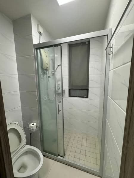 Condominium for Rent at Cerulean Bay @ Forest City - John Lee - Bathroom - PropertyGuru.com.my