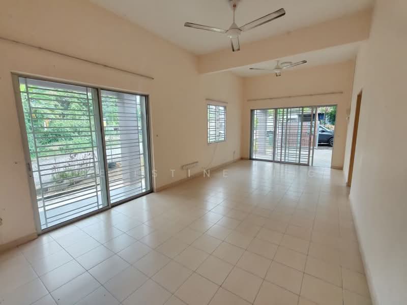 Rumah Teres 1 Tingkat untuk Dijual di Taman Sri Melor (Kajang) - Celestine Ting - Living Room - PropertyGuru.com.my
