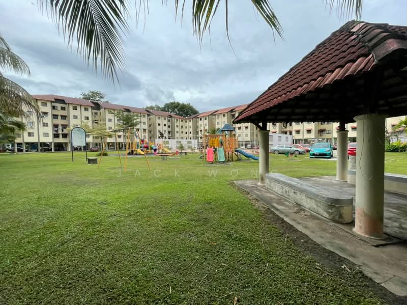Flat for Sale at Pangsapuri Jentayu @ Kangkar Pulai - Jack Wong - Exterior - PropertyGuru.com.my