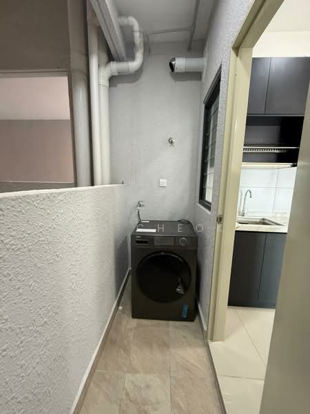 Metro @ Cheras untuk Untuk Disewa - RM 2,200 /bulan, Mac 2026 - yard with washing machine - PropertyGuru.com.my