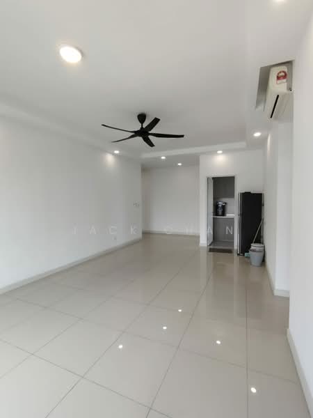 Tuan Residency untuk Untuk Disewa - RM 1,950 /bulan, Mac 2026 - Living Room - PropertyGuru.com.my