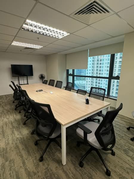 Office for Rent in KLCC (KL City Centre) - Michelle Lai - Meeting Room - PropertyGuru.com.my