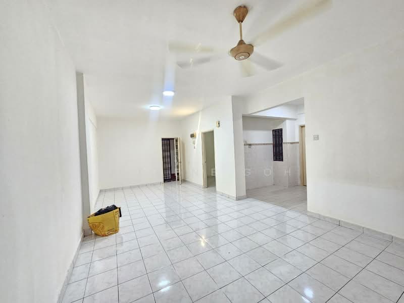 Kondominium untuk Dijual di Pelangi Damansara - Sherene Goh - Living Room - PropertyGuru.com.my