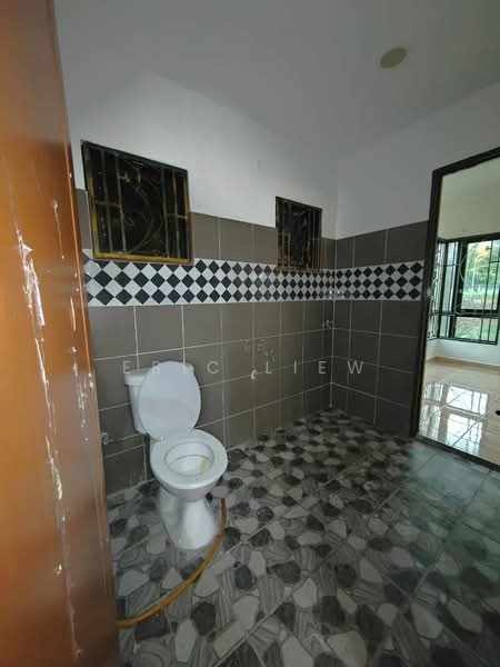Corner 2 Storey House Bandar Mahkota Cheras untuk Untuk Disewa - RM 2,800 /bulan, Mac 2026 - Bathroom - PropertyGuru.com.my