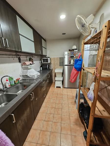 Apartment for Sale at Pangsapuri Saraka - Charles Tan - Kitchen - PropertyGuru.com.my