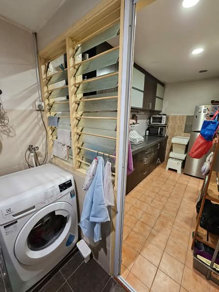 Apartment for Sale at Pangsapuri Saraka - Charles Tan - Kitchen - PropertyGuru.com.my