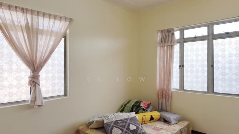 Semi-Detached House for Sale in Tampoi (Johor) - KK Low - Bedroom - PropertyGuru.com.my