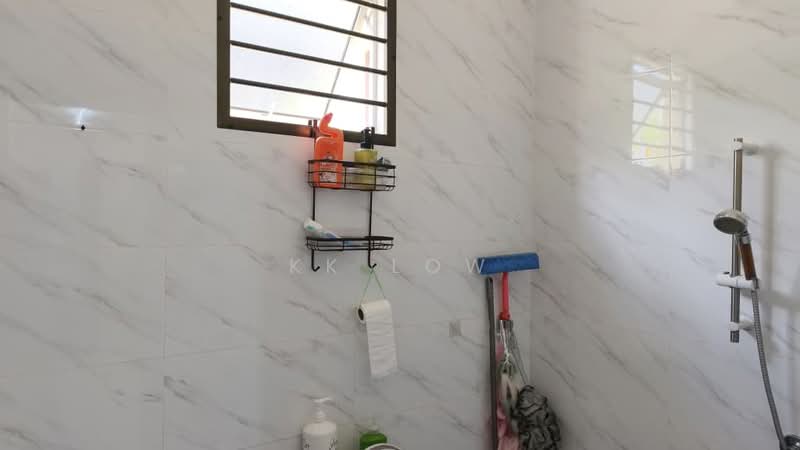 Semi-Detached House for Sale in Tampoi (Johor) - KK Low - Bathroom - PropertyGuru.com.my