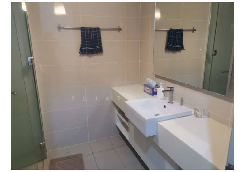 Service Residence for Sale at KL Gateway Residences - Sujatha M - Bathroom - PropertyGuru.com.my