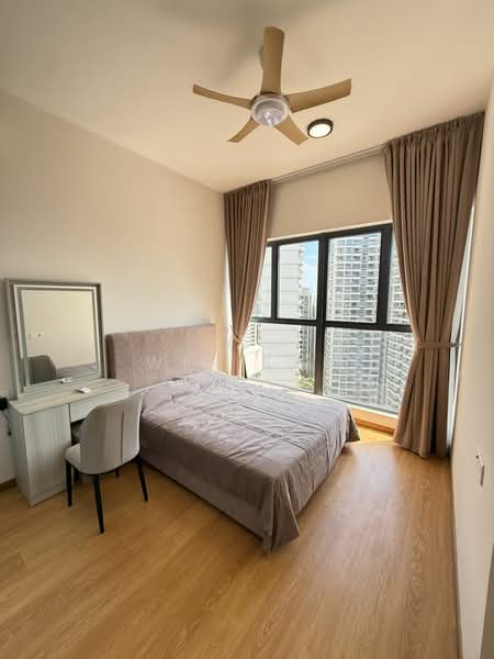 Condominium for Rent at Kings Bay @ Country Garden Danga Bay - Win Tan - Bedroom - PropertyGuru.com.my