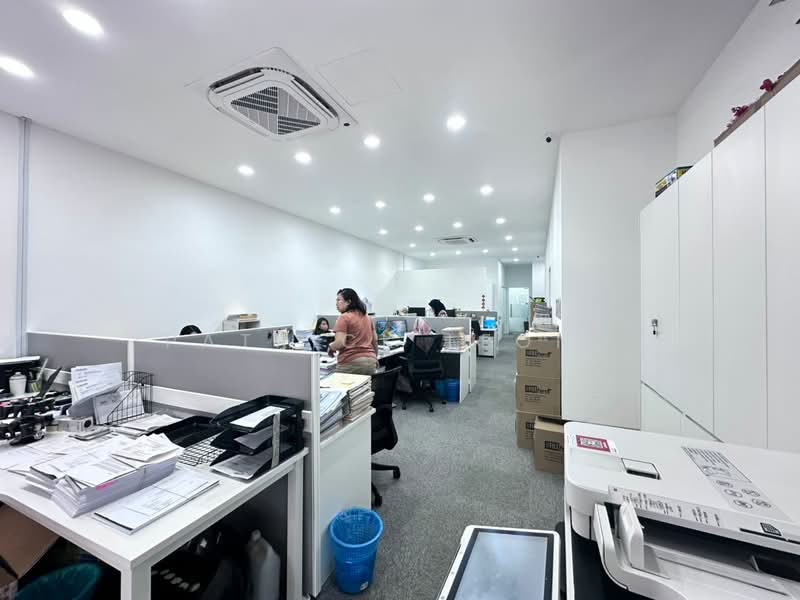 Shop / Office for Sale in Kuchai Lama (Kuala Lumpur) - Patrick Leong - Interior - PropertyGuru.com.my