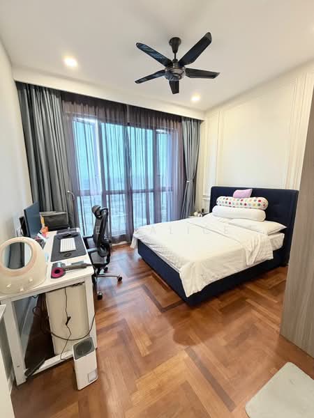 Service Residence for Rent at Bloomsvale Menara Vista Petaling - Yen Alice - Master Bedroom - PropertyGuru.com.my
