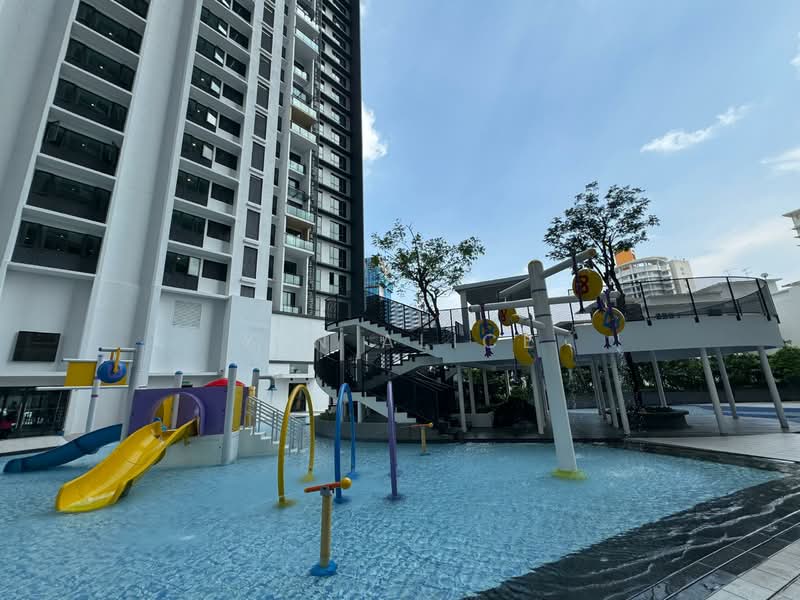 Service Residence for Rent at Bloomsvale Menara Vista Petaling - Yen Alice - Exterior - PropertyGuru.com.my