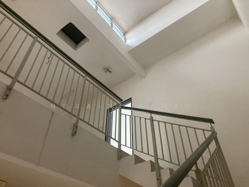 3-storey Terraced House for Sale in Taman Aman Permai (Bangi) - Noraini Dahan - Interior - PropertyGuru.com.my