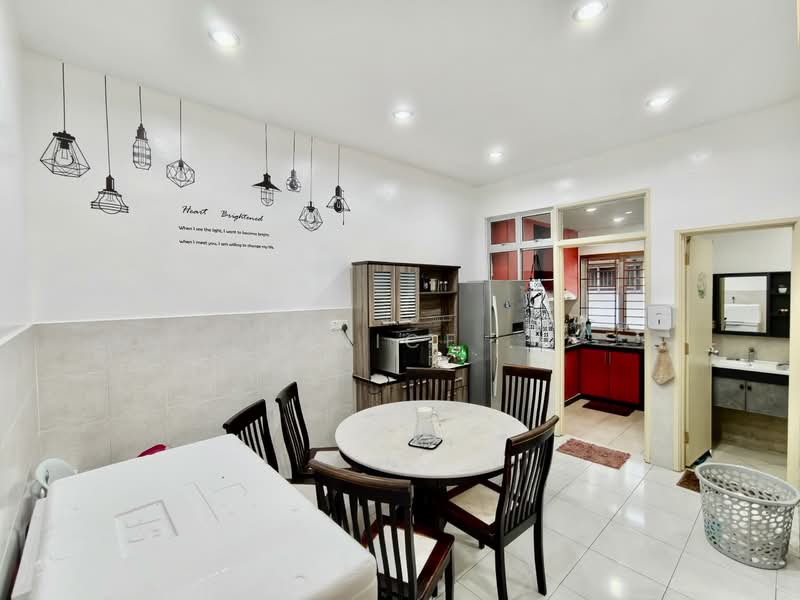 2-storey Terraced House for Sale in Bukit Indah (Iskandar Puteri (Nusajaya)) - Janice . - Kitchen - PropertyGuru.com.my