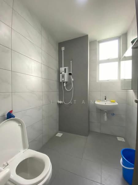 SKS Habitat untuk Untuk Disewa - RM 2,400 /bulan, Mac 2026 - Bathroom - PropertyGuru.com.my