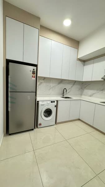 Servis Apartment untuk Disewa di Bay Suites - shirley Chow - Kitchen - PropertyGuru.com.my