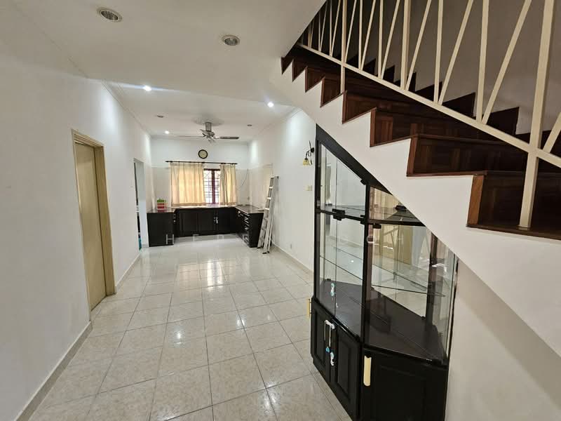 Rumah Teres 2 Tingkat untuk Dijual di Taman Puchong Prima (Puchong) - Sherene Goh - Kitchen - PropertyGuru.com.my