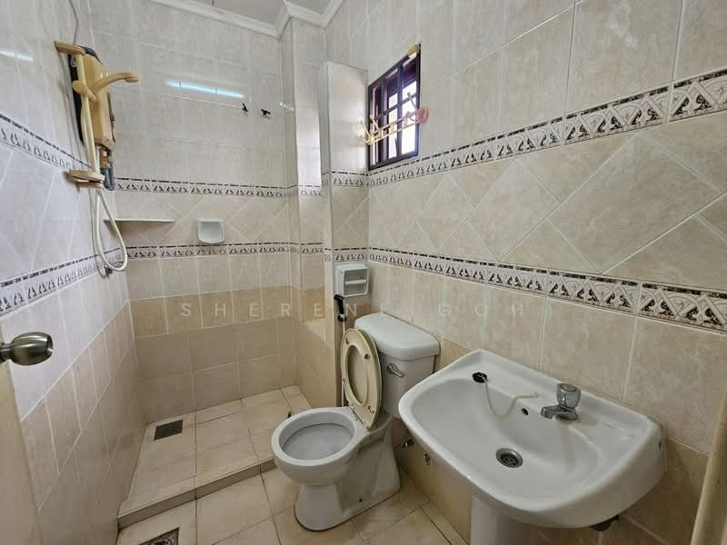 Rumah Teres 2 Tingkat untuk Dijual di Taman Puchong Prima (Puchong) - Sherene Goh - Bathroom - PropertyGuru.com.my