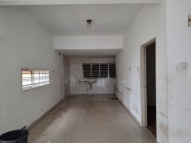 D'Impian Tropika untuk Untuk Dijual - RM 1,100,000, Mac 2026 - Kitchen - PropertyGuru.com.my