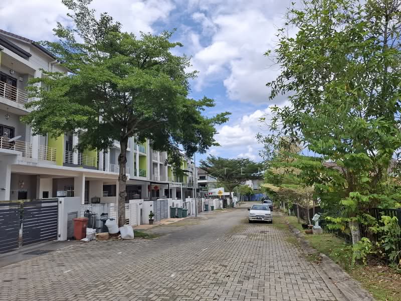 D'Impian Tropika untuk Untuk Dijual - RM 1,100,000, Mac 2026 - PropertyGuru.com.my